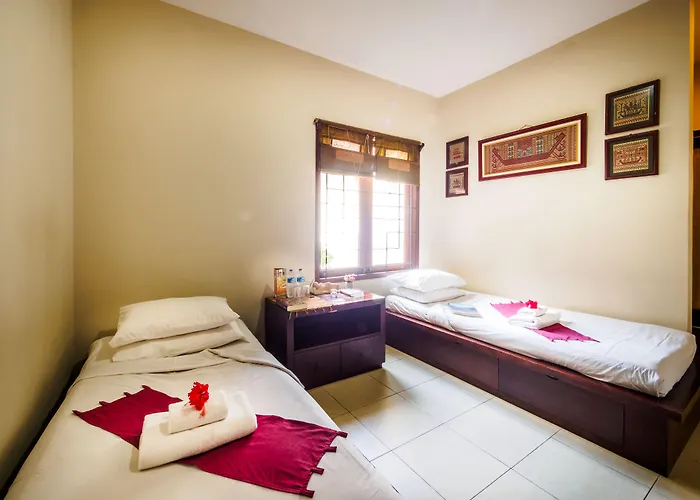 Al-isha Dharamshala Hotel Kuta (Bali)