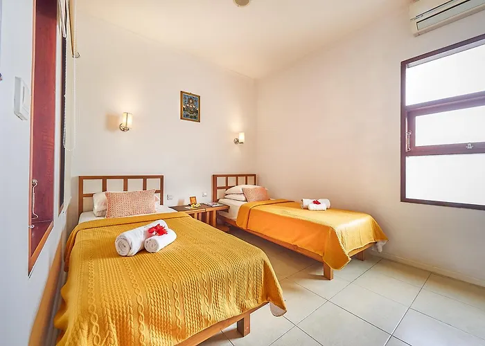 Hotel Al-isha Dharamshala Kuta (Bali)